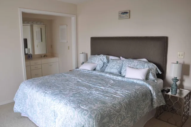 $3,900 | 1018 1st Street South, Jacksonville Beach, FL 32250