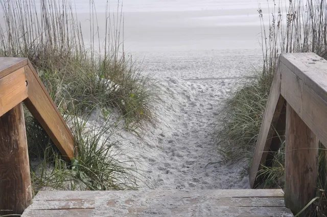 $3,900 | 1018 1st Street South, Jacksonville Beach, FL 32250