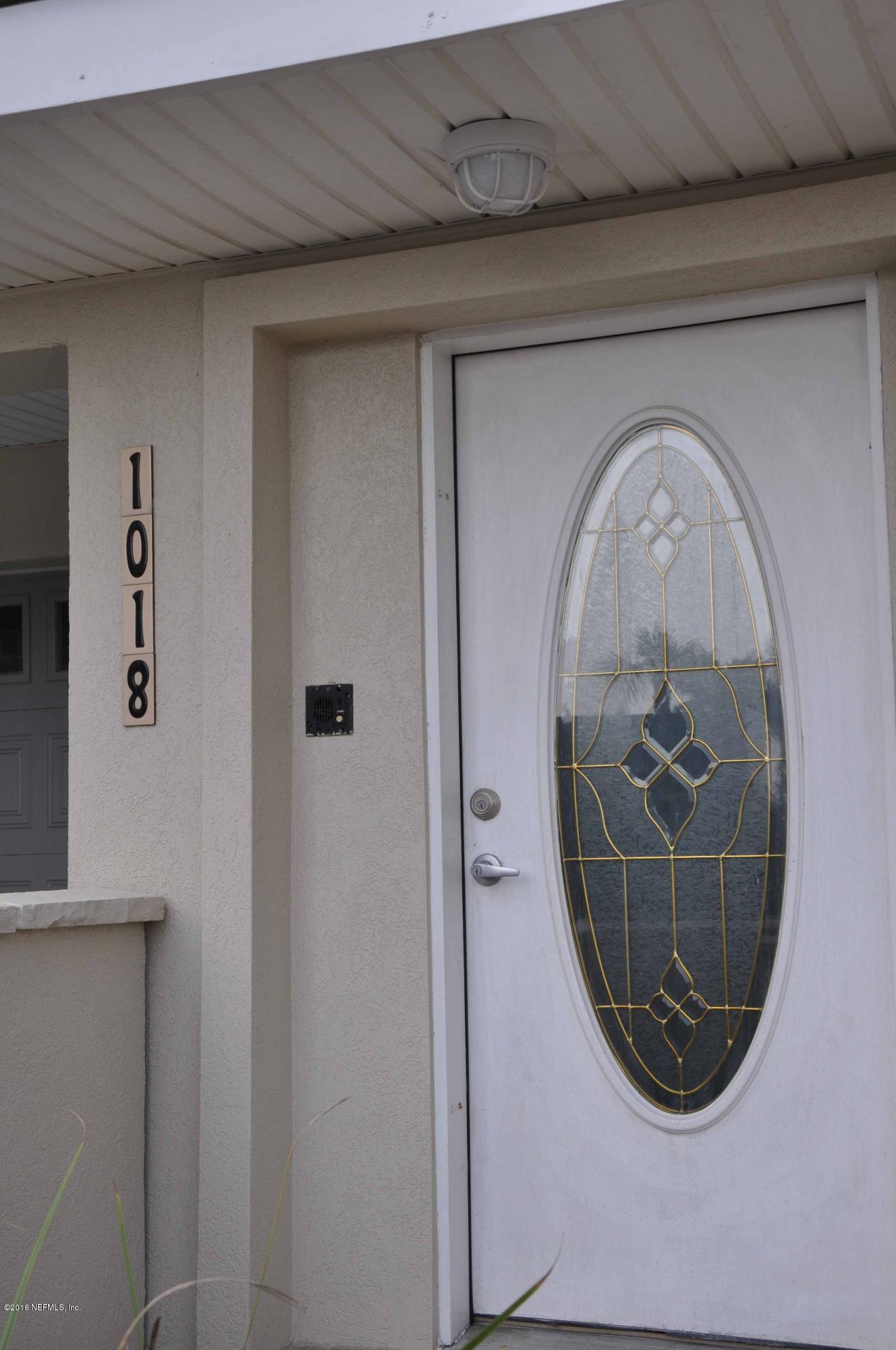 1018 1st Street South Jacksonville Beach, FL 32250 - Photo 5 of 26 DSC_0524