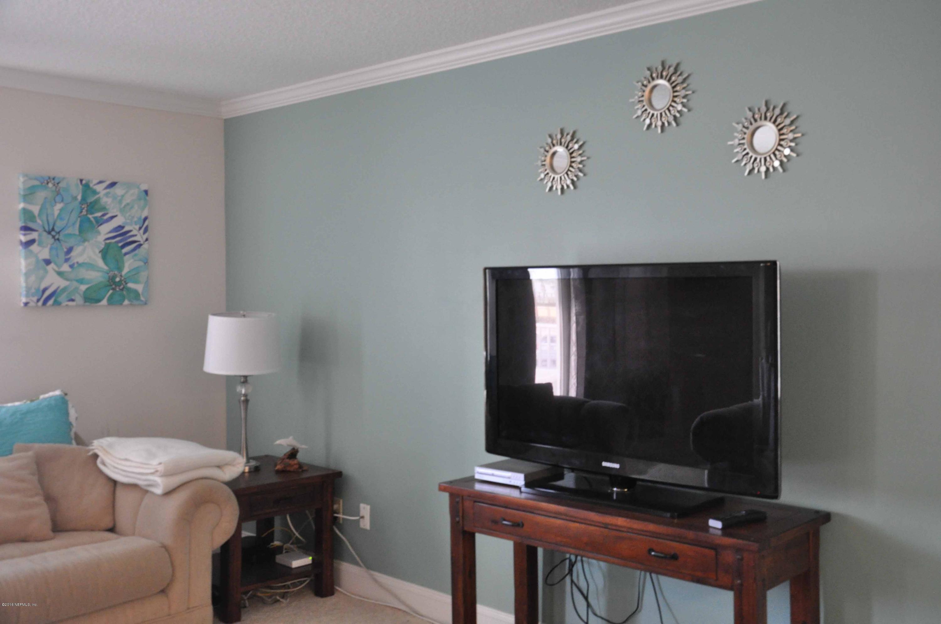 1018 1st Street South Jacksonville Beach, FL 32250 - Photo 7 of 26 DSC_0538