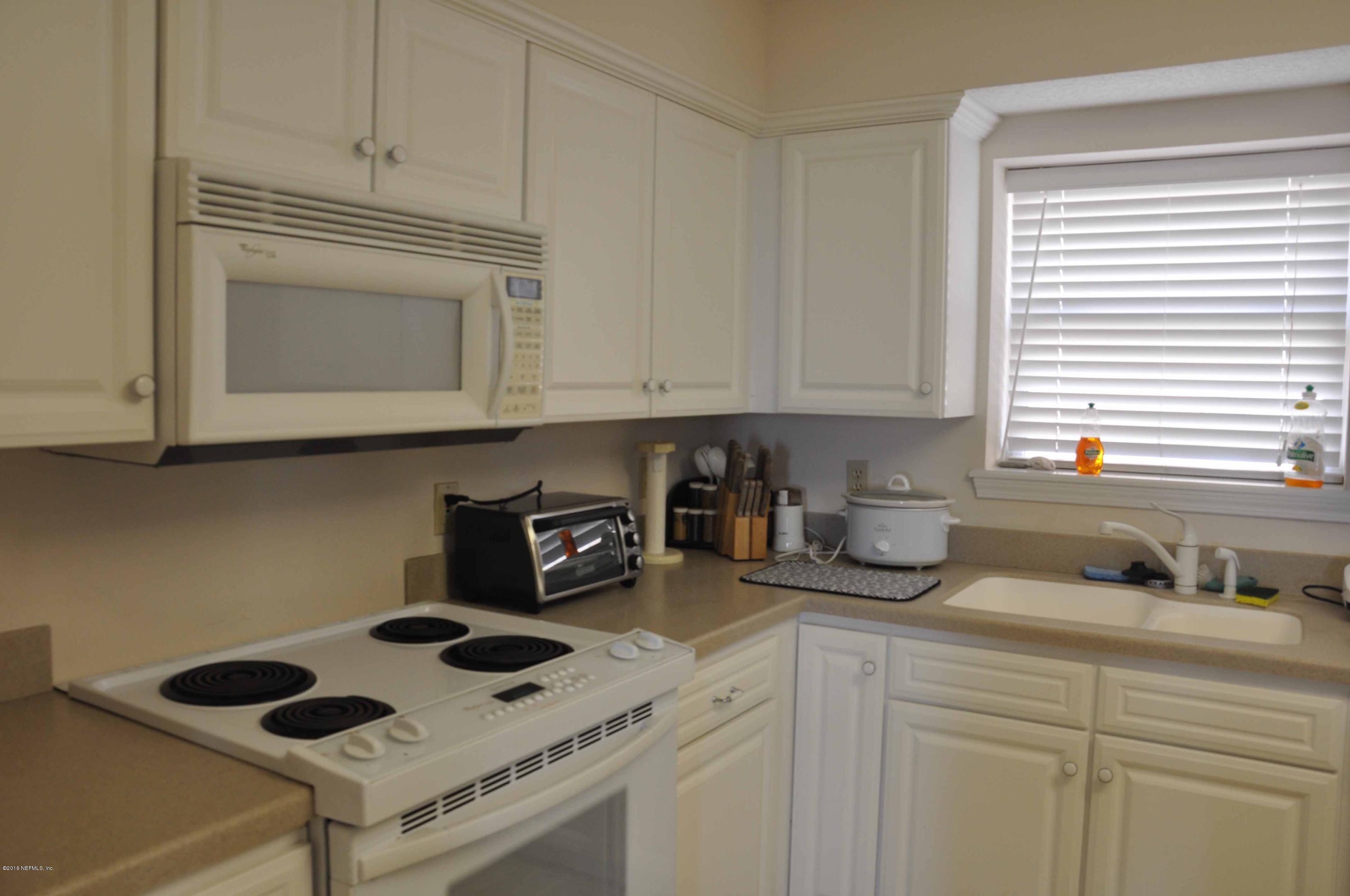 1018 1st Street South Jacksonville Beach, FL 32250 - Photo 9 of 26 DSC_0540