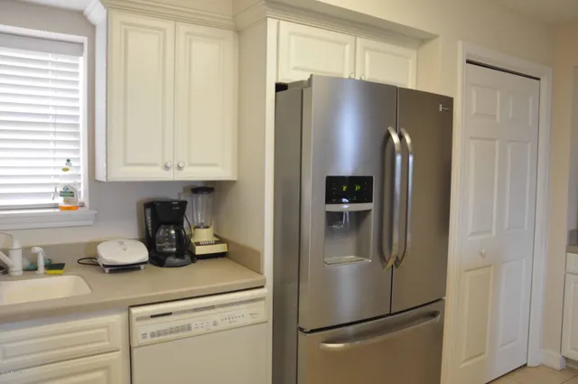 $3,900 | 1018 1st Street South, Jacksonville Beach, FL 32250