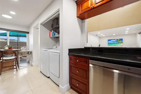 $3,400 | 6523 Northwest 170th Lane, Hialeah, FL 33015