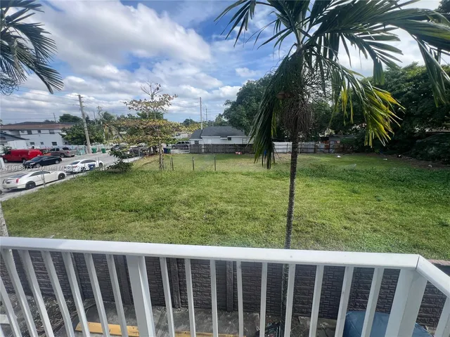 $2,200 | 2536 Northwest 24th Street, Unit 2B, Miami, FL 33142