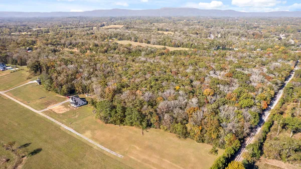 $350,000 | 327 Starr Hawk Lane, Chickamauga, GA 30707