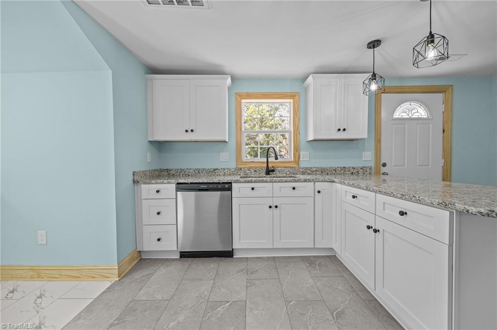 171 Stemp Everhart Road Thomasville, NC 27360 - Photo 18 of 50