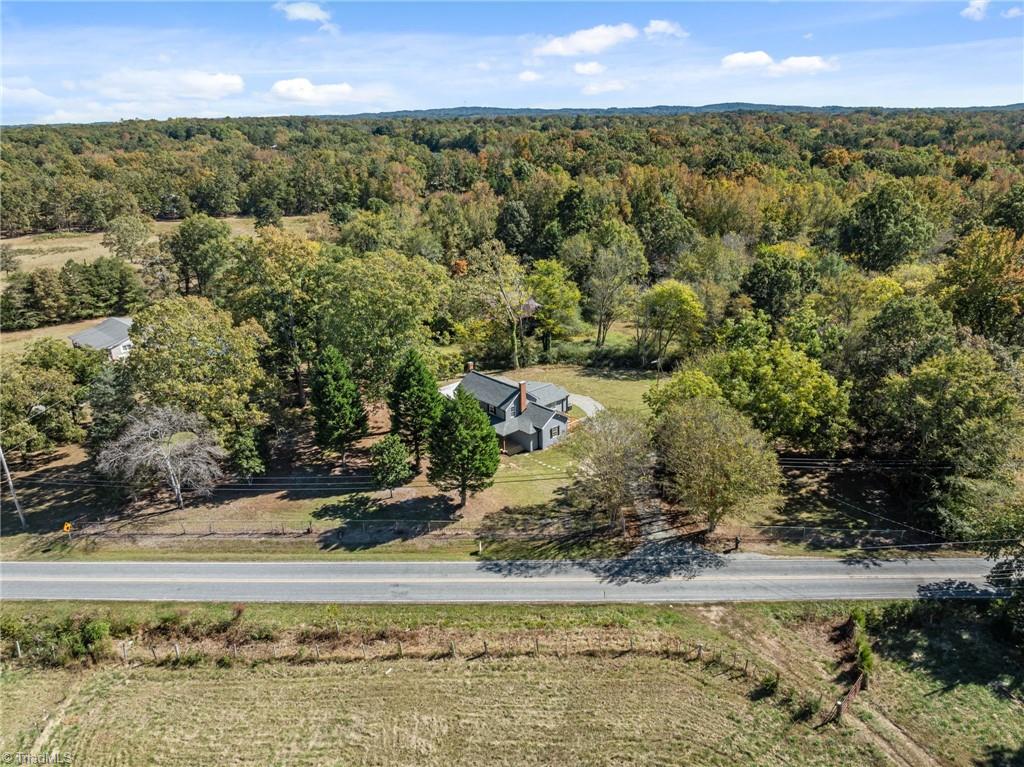 171 Stemp Everhart Road Thomasville, NC 27360 - Photo 6 of 50