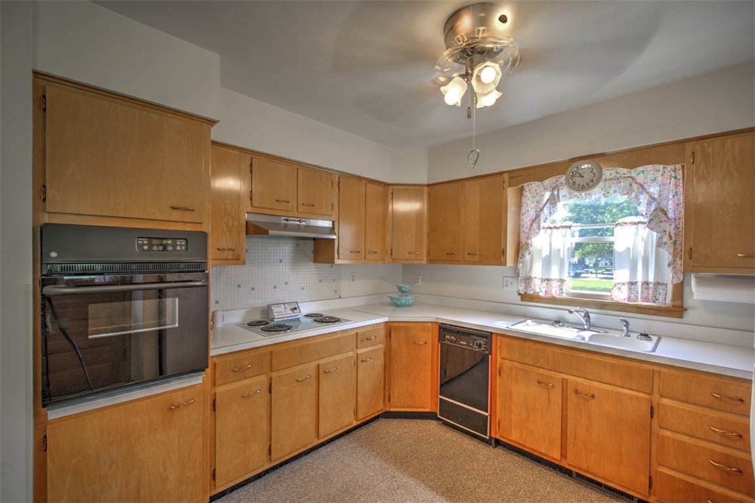 3113 Chestnut Avenue Decatur, IL 62521 - Photo 14 of 35