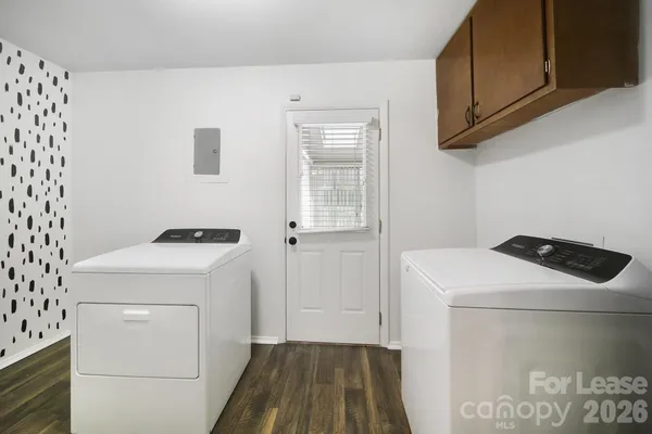 $2,499 | 1424 Standish Place, Charlotte, NC 28216