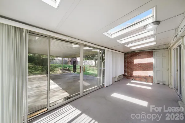 $2,499 | 1424 Standish Place, Charlotte, NC 28216