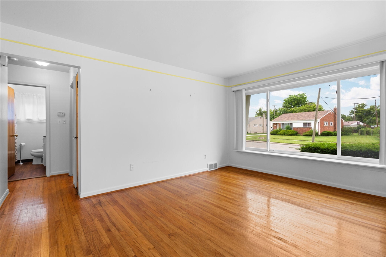 29919 Spring Arbor Drive Inkster, MI 48141 - Photo 8 of 51