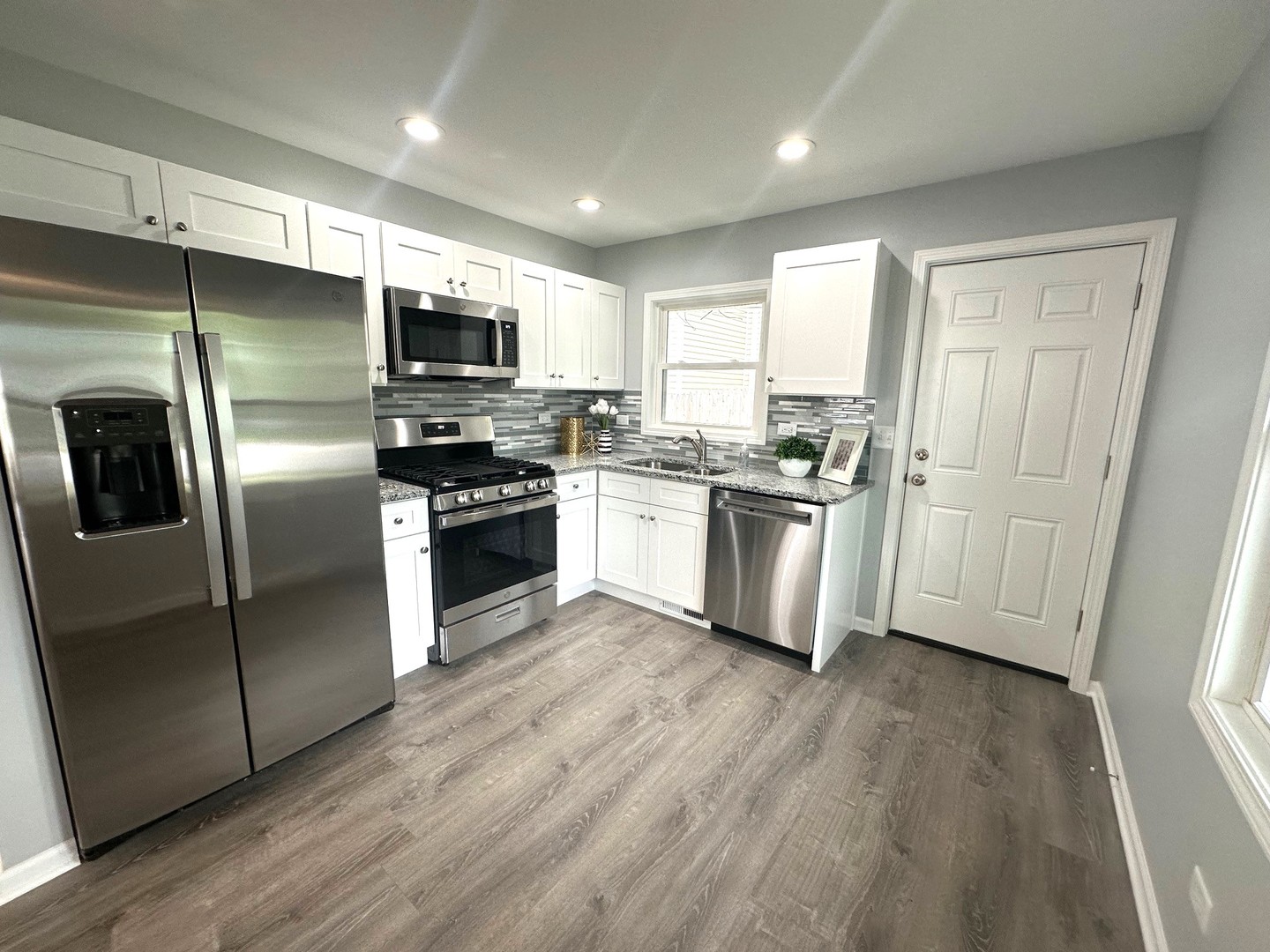 423 South Westmore-Meyers Road, Unit A Lombard, IL 60148 - Photo 4 of 14