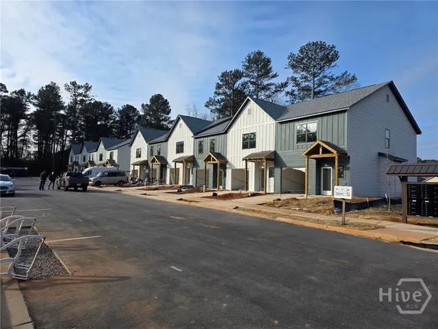 $1,800 | 161 Fritz Mar Lane, Unit A, Athens, GA 30607