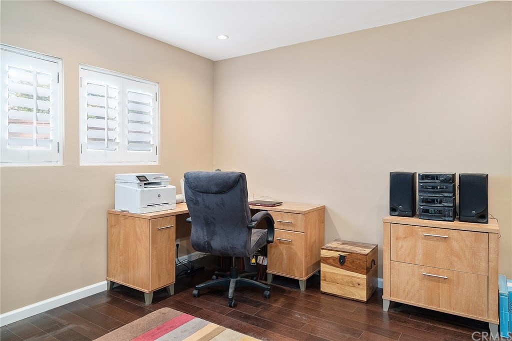 4137 Terraza Drive Los Angeles, CA 90008 - Photo 18 of 23