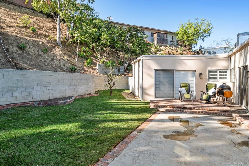 4137 Terraza Drive Los Angeles, CA 90008 - Photo 21 of 23