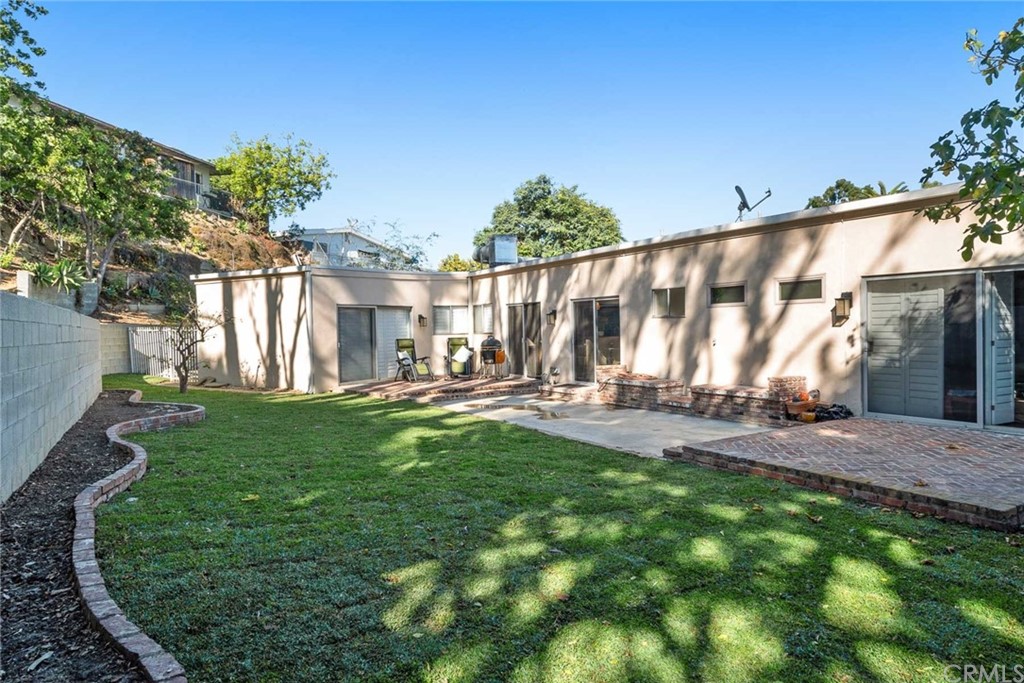 4137 Terraza Drive Los Angeles, CA 90008 - Photo 22 of 23