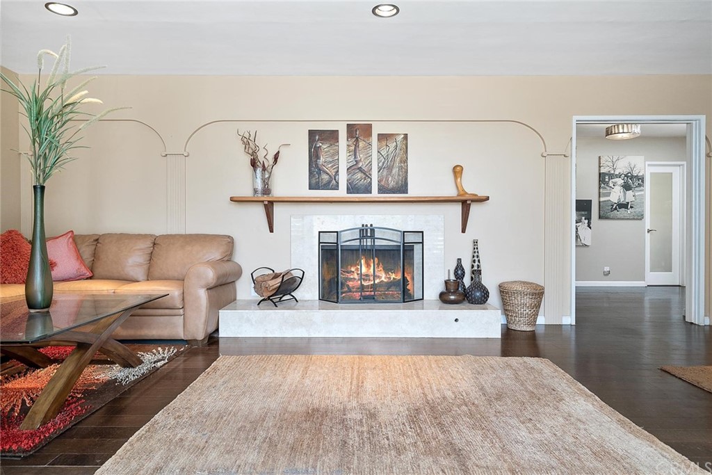 4137 Terraza Drive Los Angeles, CA 90008 - Photo 10 of 23