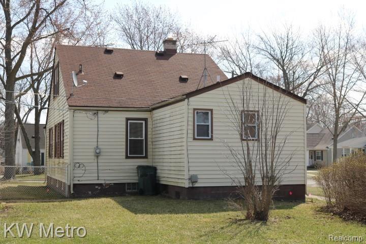 1303 Oakley Road Clawson, MI 48017 - Photo 4 of 30 Rear - West Elevation