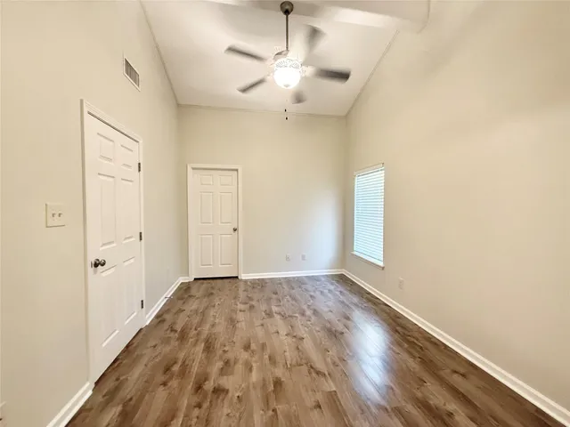 $1,795 | 140 Huisache Street, Lake Jackson, TX 77566