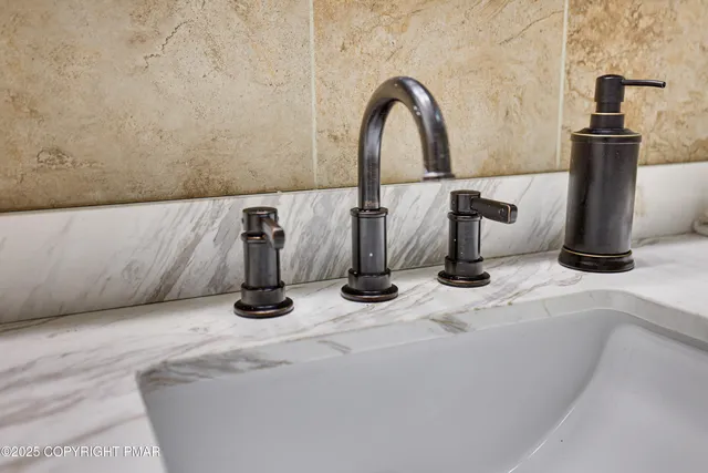 a close view of sink