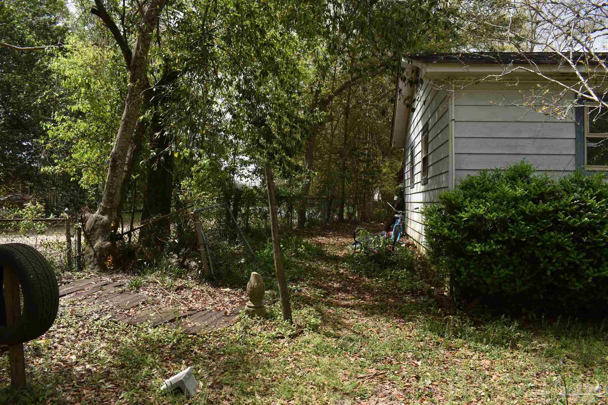 7333 Sachem Road Pensacola, FL 32506 - Photo 5 of 11 Gallery Image 5