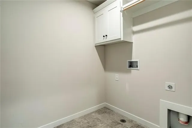 $591,000 | 18766 West 169th Street, Olathe, KS 66062