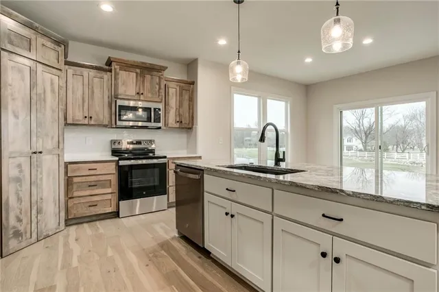 $591,000 | 18766 West 169th Street, Olathe, KS 66062