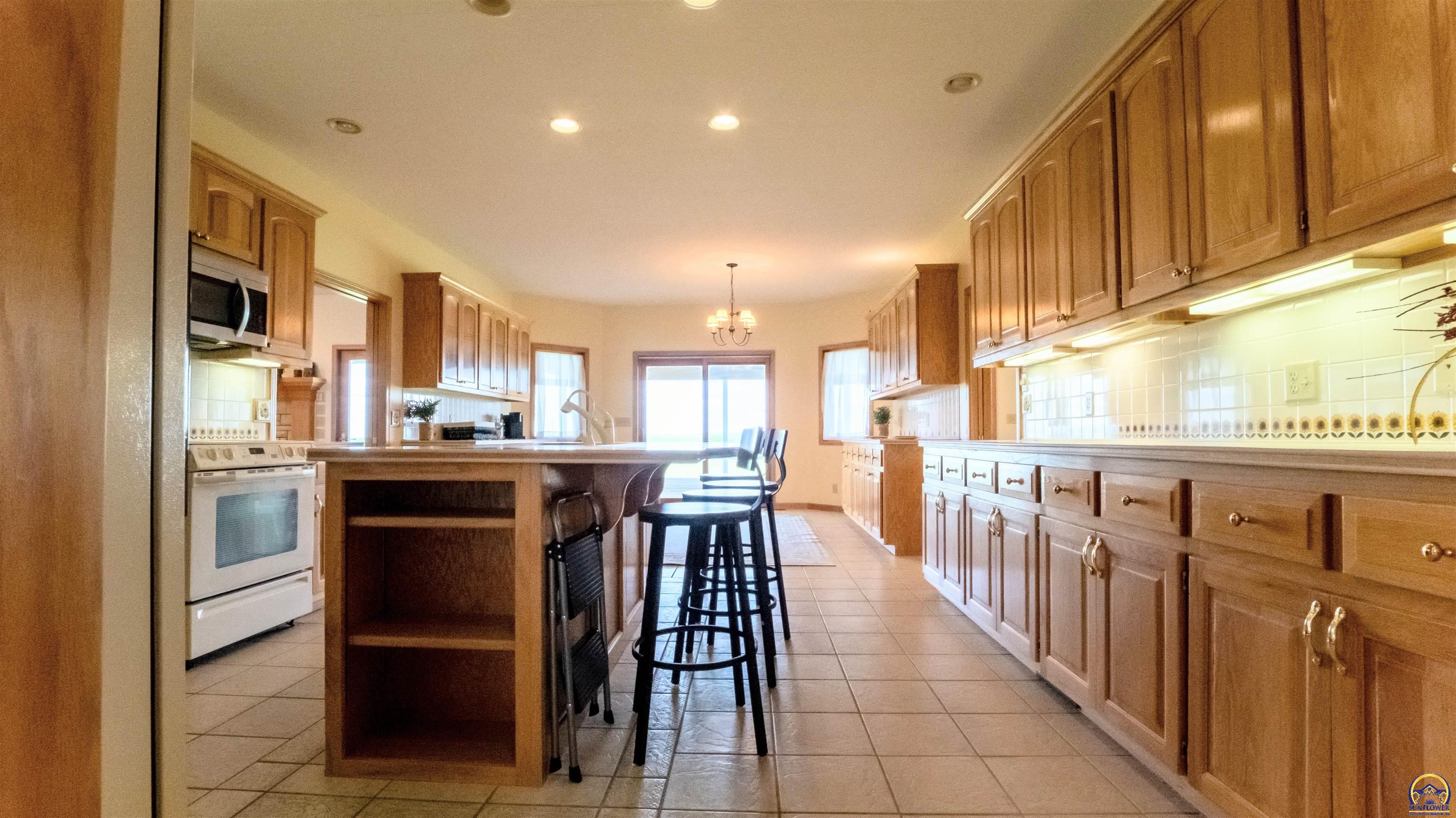 2580 Yy Road Emporia, KS 66801 - Photo 28 of 91