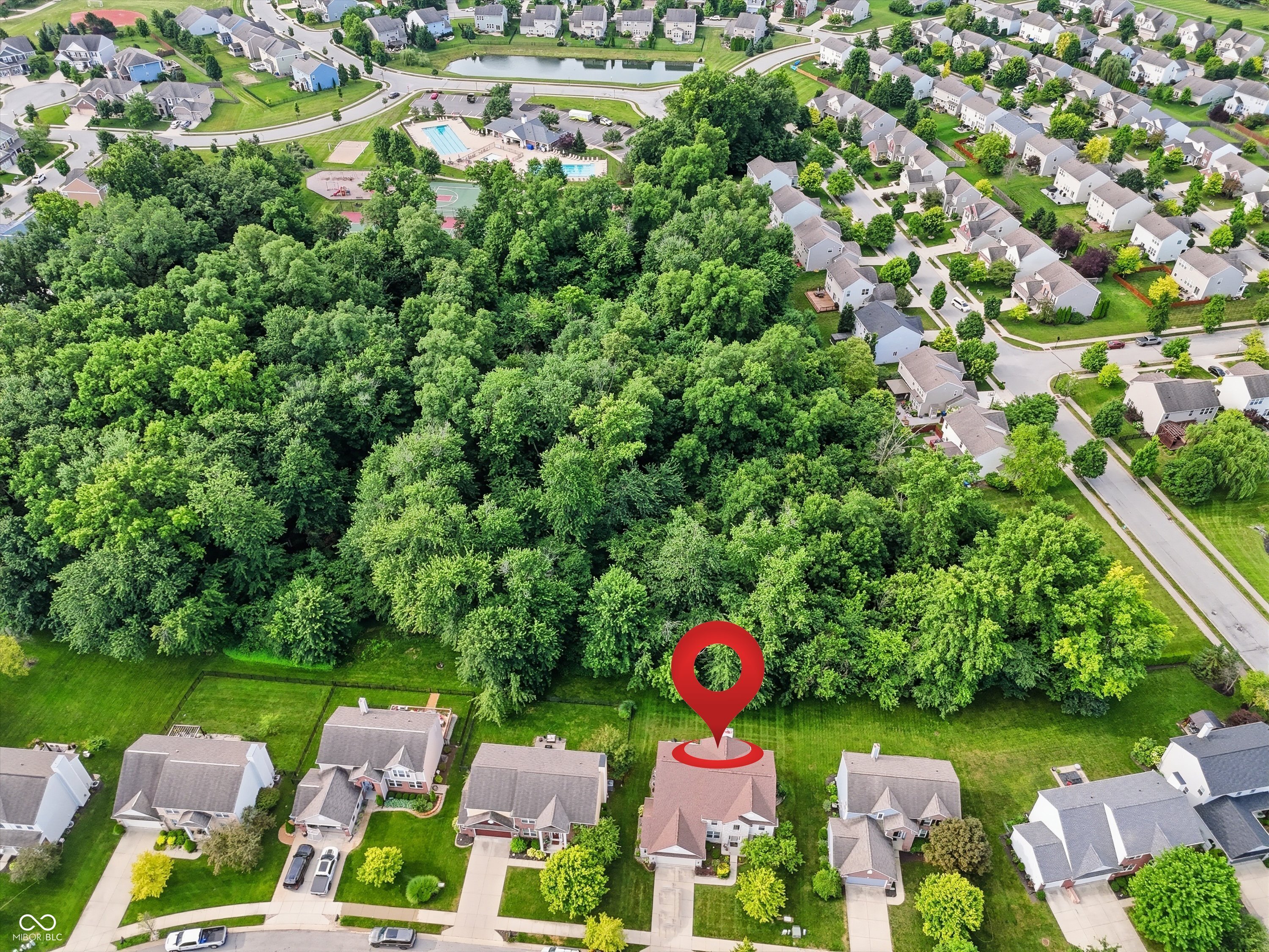 14401 Liverpool Place Fishers, IN 46037 - Photo 2 of 102
