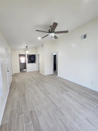 $1,425 | 2107 Old W Place, Unit B, Round Rock, TX 78681