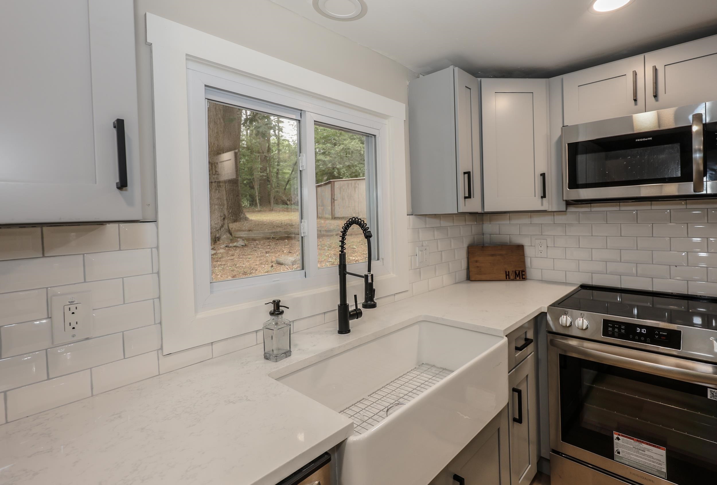 112 Gilson Road Nashua, NH 03062 - Photo 14 of 51