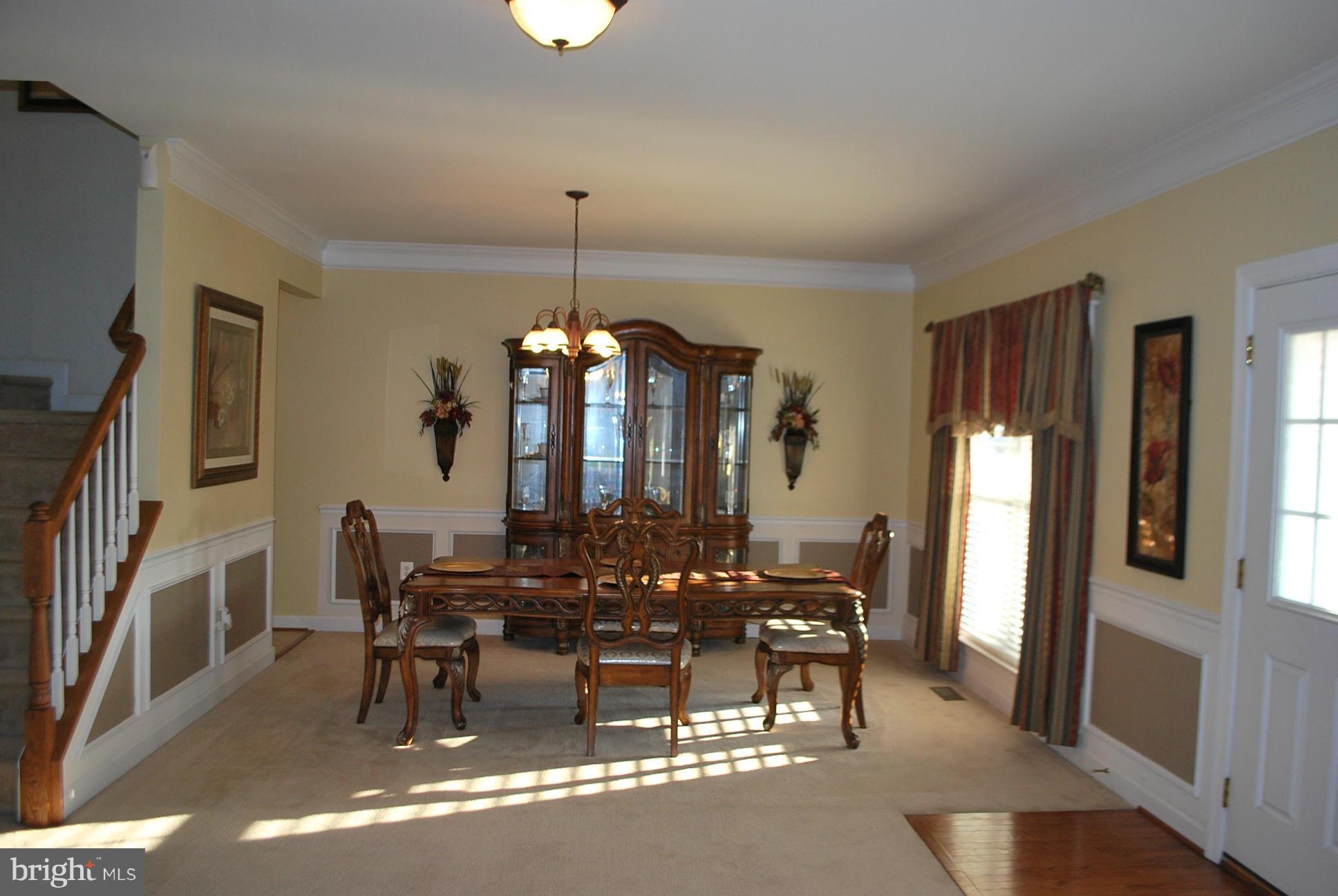 4129 Agency Loop Triangle, VA 22172 - Photo 5 of 22 Dining Room