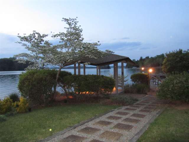 2028 Westview Point Seneca, SC 29672 - Photo 8 of 25 Gallery Image 8
