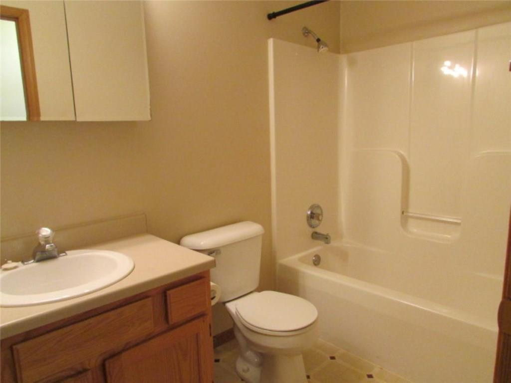 5545 West Ridgewood Road Springfield, OH 45502 - Photo 16 of 22