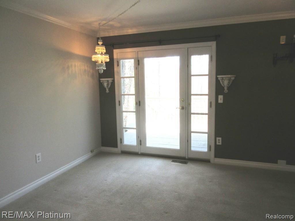 11357 Newman Road Brighton, MI 48114 - Photo 20 of 30 039 (2).jpg