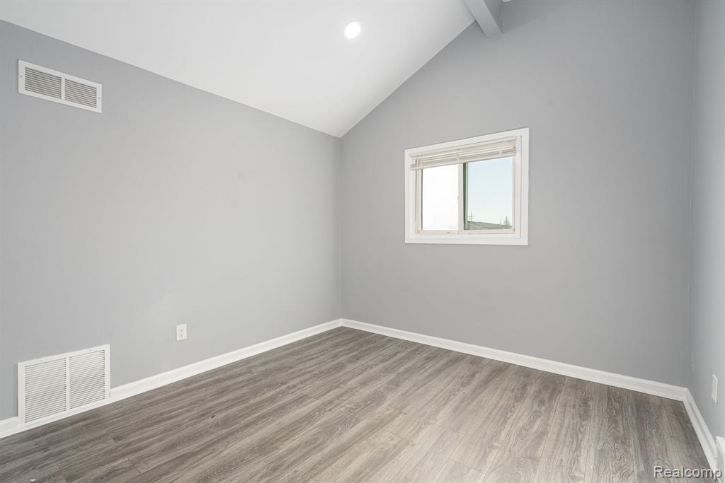 18327 East Thirteen Mile Road Fraser, MI 48026 - Photo 41 of 43