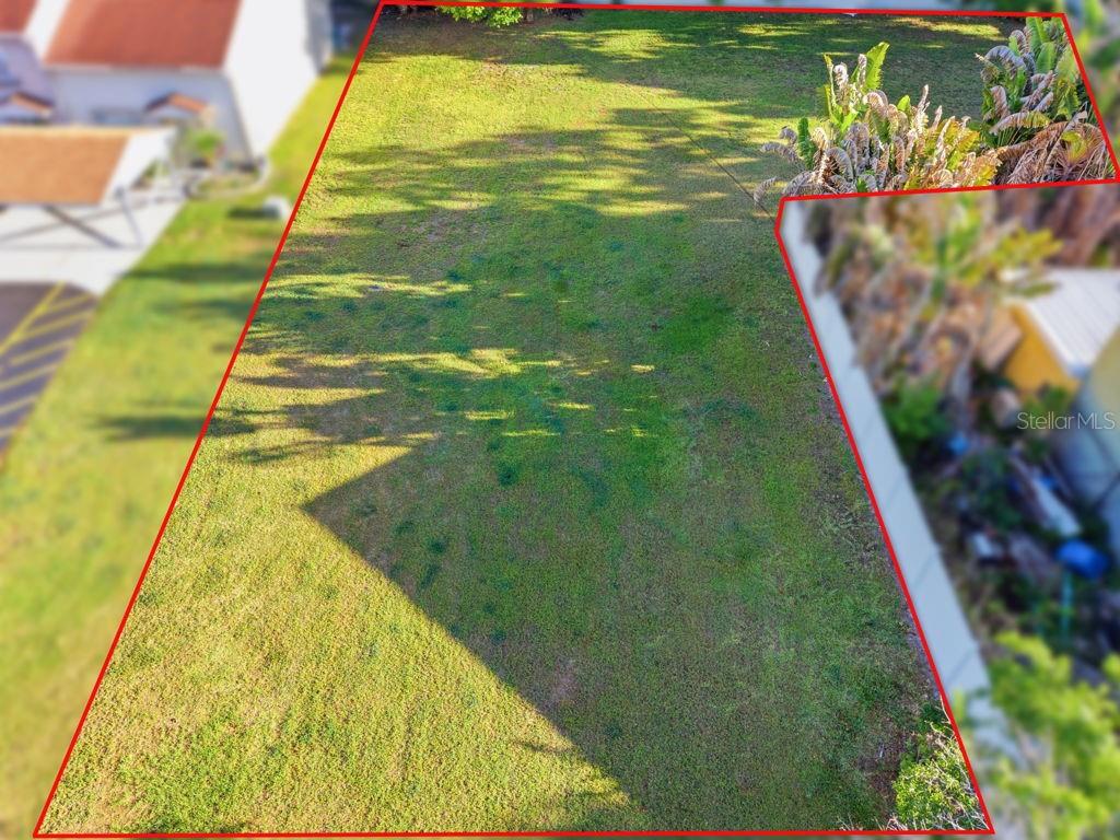 3348 West Hidden Haven Court Tampa, FL 33607 - Photo 2 of 43 a view of a swimming pool