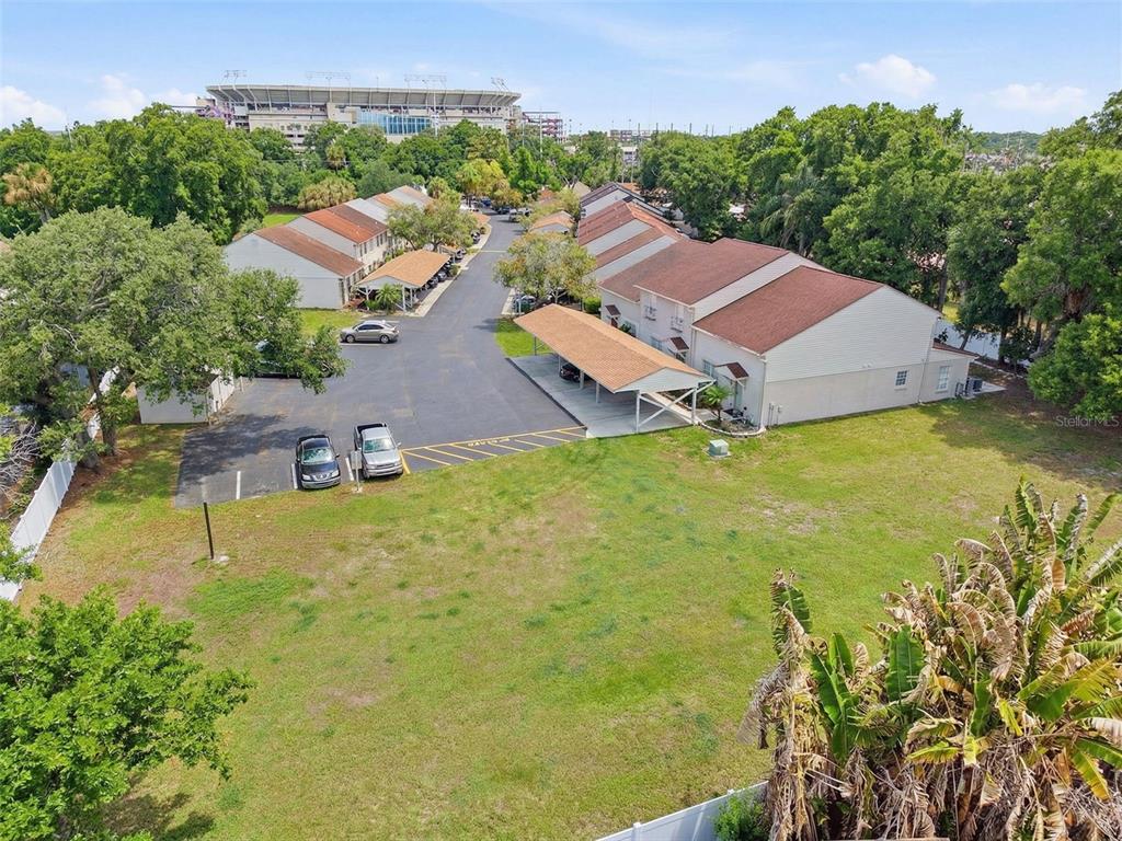 3348 West Hidden Haven Court Tampa, FL 33607 - Photo 41 of 43 an aerial view of residential houses with outdoor space and swimming pool