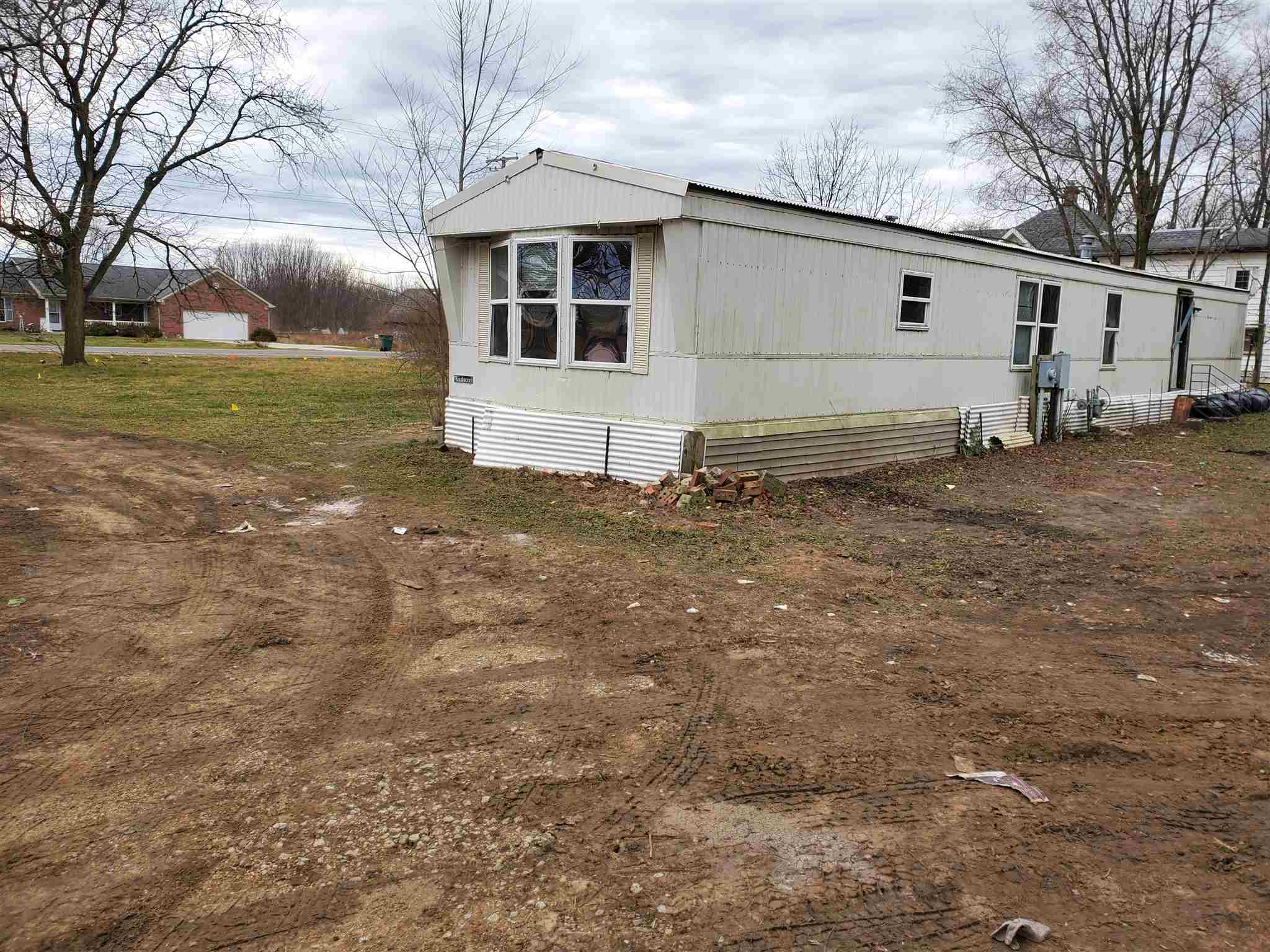 6985 East State Road Monticello, IN 47960 - Photo 1 of 7 Gallery Image 1
