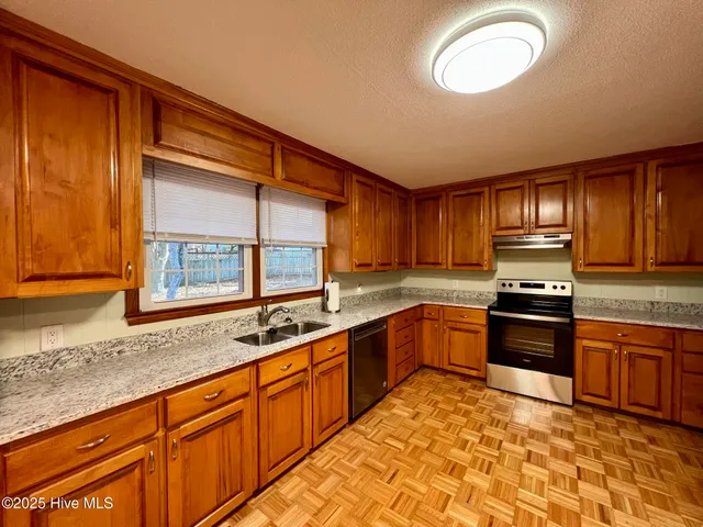 $410,000 | 645 North Page Street, Southern Pines, NC 28387