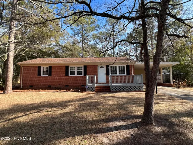 $410,000 | 645 North Page Street, Southern Pines, NC 28387