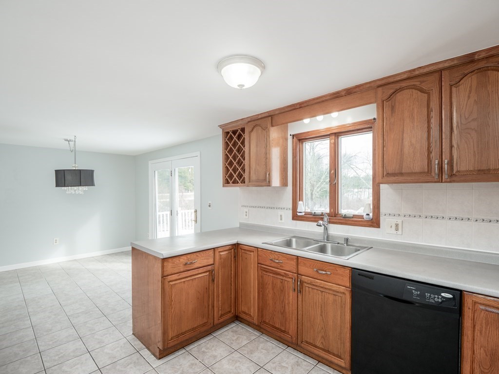 2 Cummings Road Tyngsborough, MA 01879 - Photo 8 of 39 Gallery Image 8