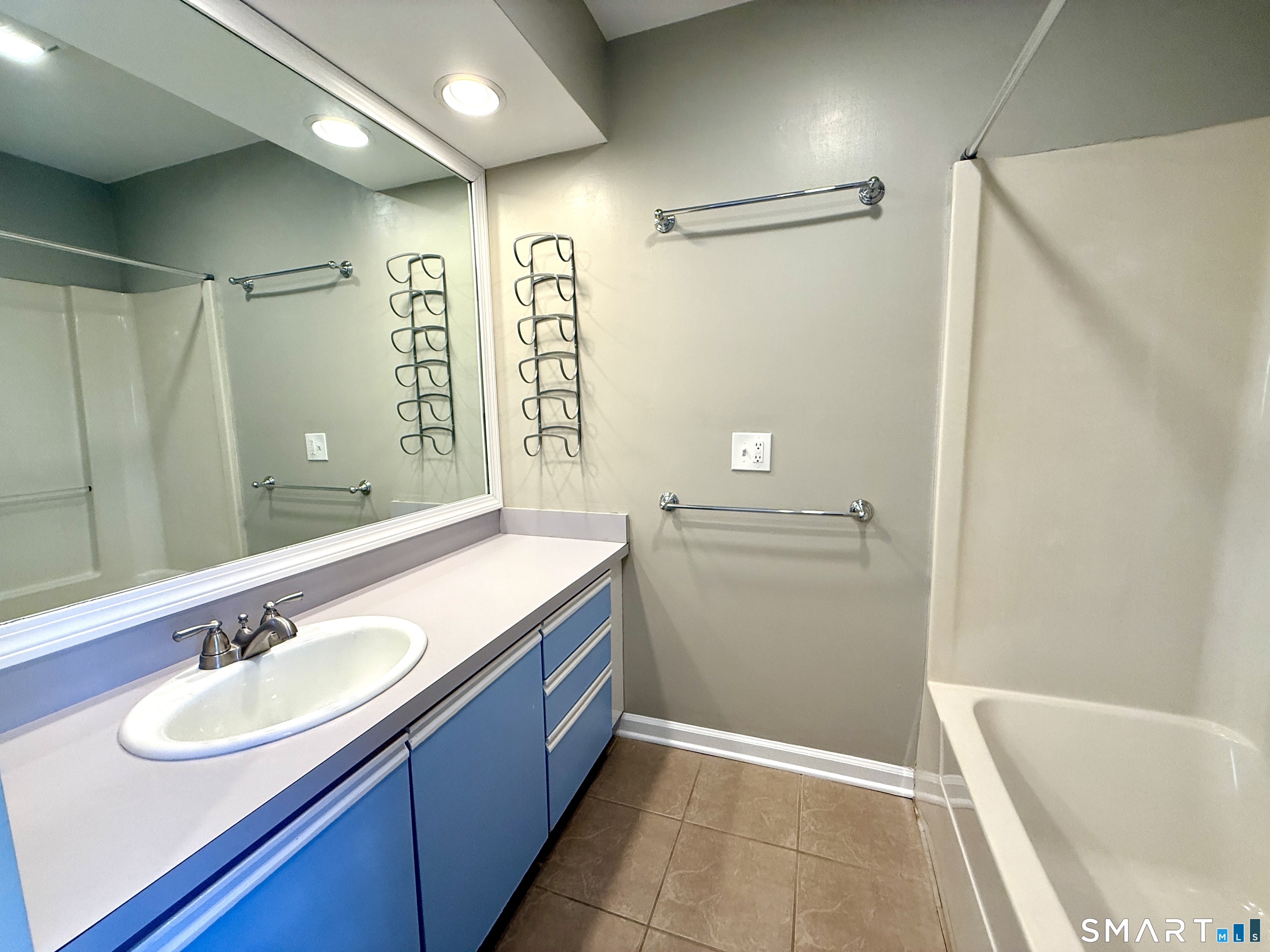 691 Fairfield Beach Road, Unit 691 Fairfield, CT 06824 - Photo 29 of 37