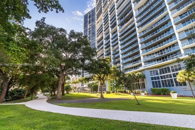$4,600 | 485 Brickell Avenue, Unit 3607, Miami, FL 33131