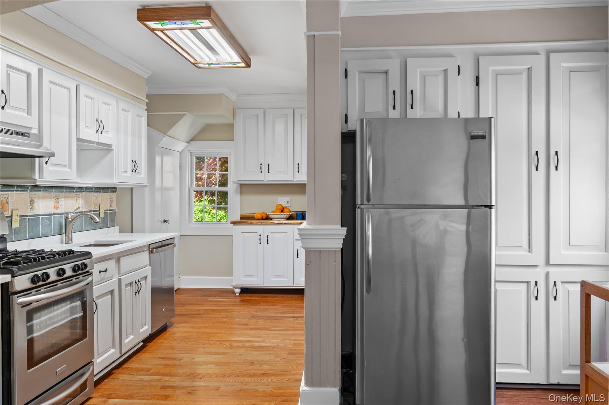 1 Pembroke Street New Rochelle, NY 10801 - Photo 14 of 47 Stainless steel appliances