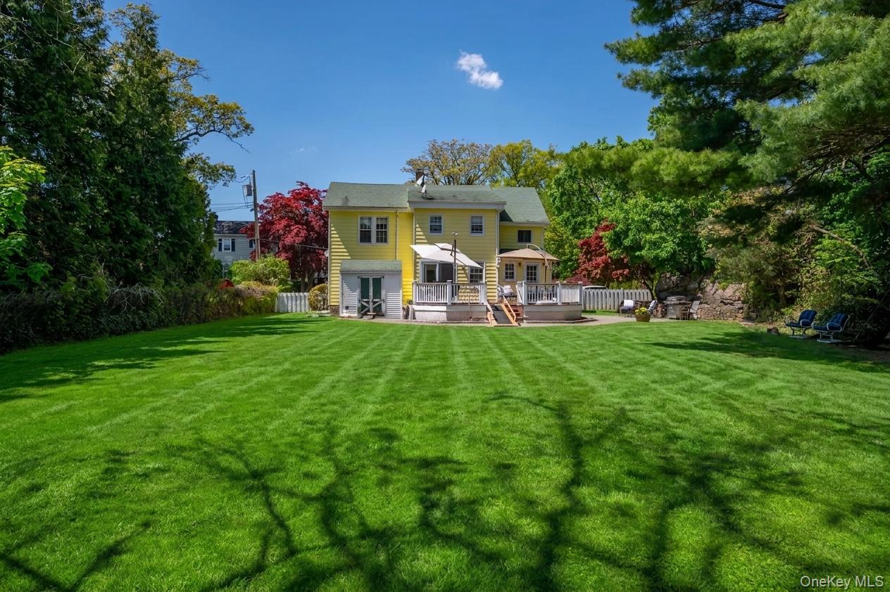1 Pembroke Street New Rochelle, NY 10801 - Photo 43 of 47 Space and privacy in the backyard.