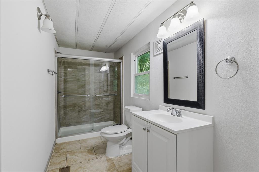 907 Quail Run Cleburne, TX 76031 - Photo 18 of 40