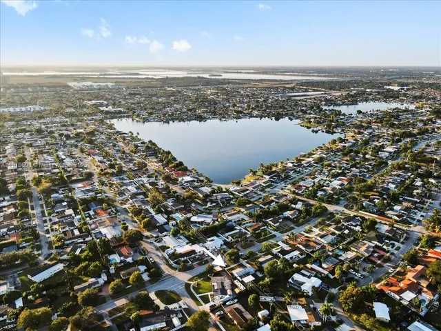 an aerial view of multiple house