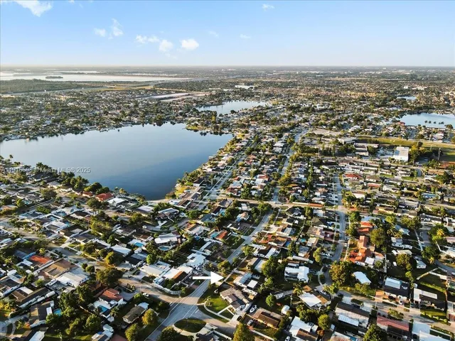 an aerial view of multiple house