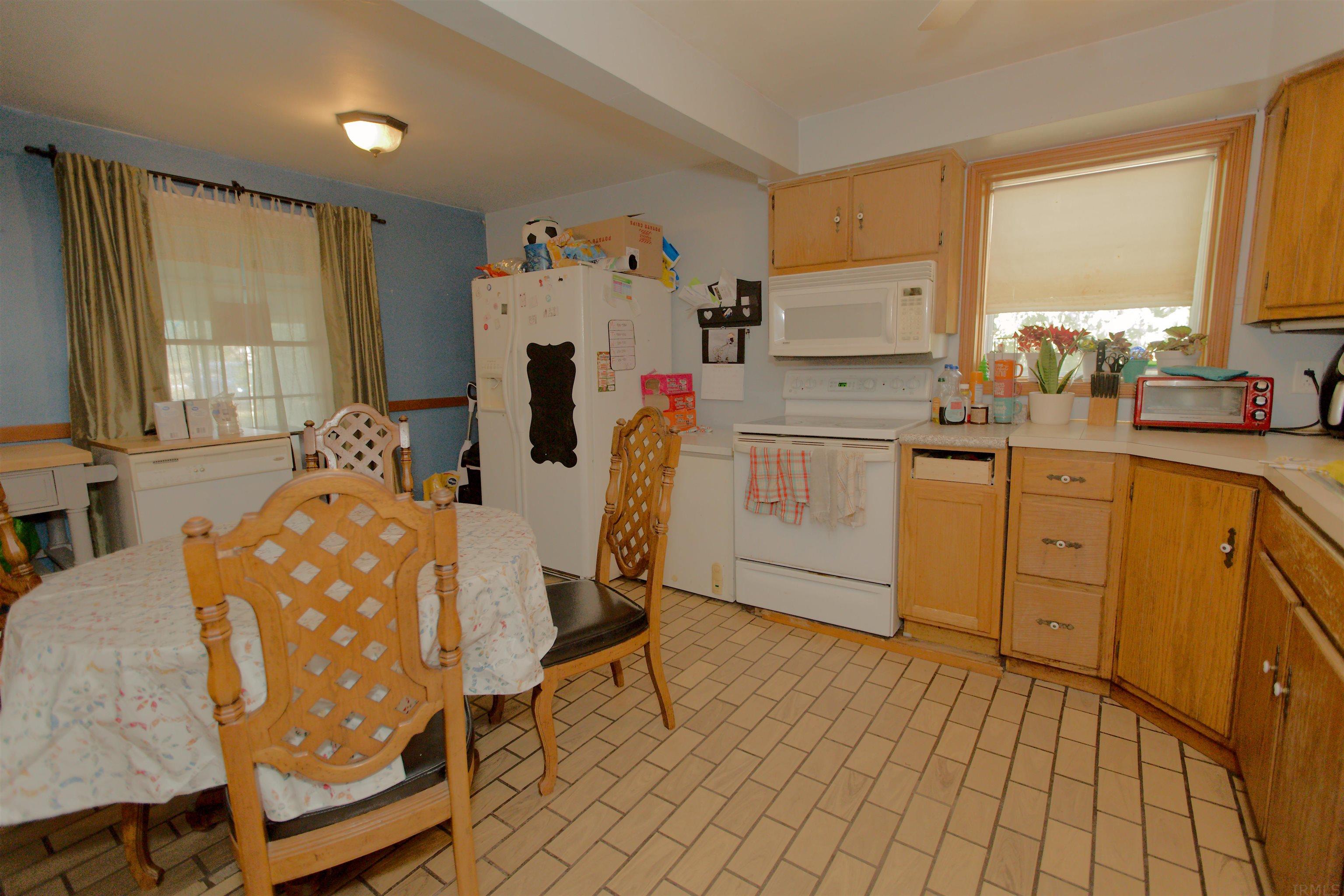 640 Lower Huntington Road Fort Wayne, IN 46819 - Photo 8 of 24
